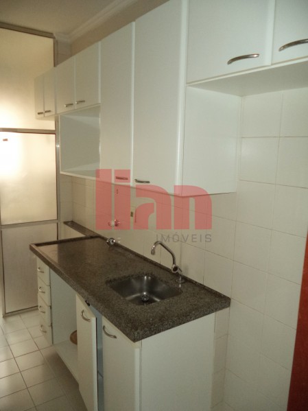 Apartamento à venda com 3 quartos, 73m² - Foto 7